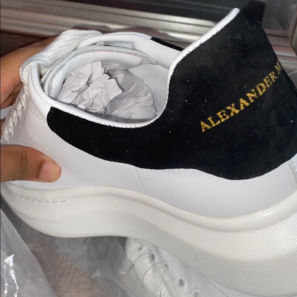 New unworn Alexander McQueen women sneakers